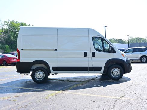 New 2025 RAM ProMaster 1500 w/ Safety Group image 7