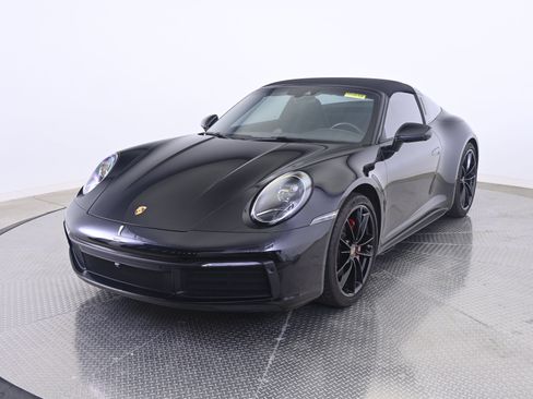 Certified 2024 Porsche 911 Targa 4S AWD/4WD image 11