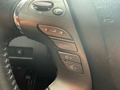 Used 2021 Nissan Murano SV AWD/4WD image 14