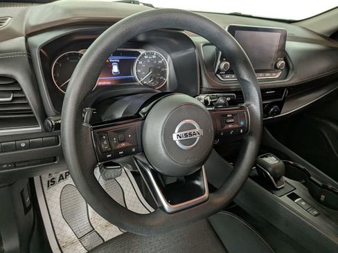 Used 2021 Nissan Rogue SV image 19