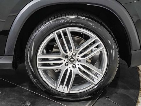 Certified 2026 Mercedes-Benz GLS 450 4MATIC image 10