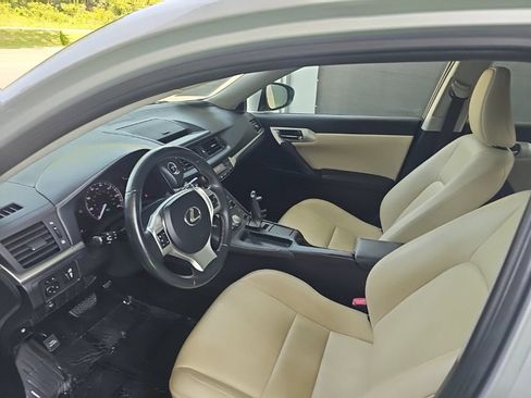 Used 2012 Lexus CT 200h Premium FWD image 32
