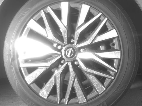 Used 2025 Nissan Altima 2.5 SV FWD image 13