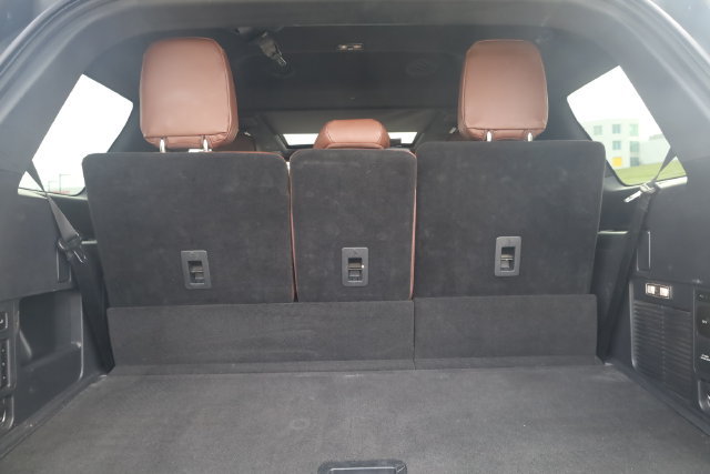 Used 2025 Lincoln Navigator Reserve AWD/4WD image 23