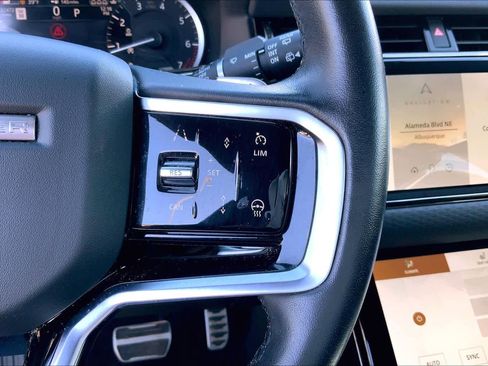 Used 2023 Land Rover Range Rover Evoque R-Dynamic S image 23