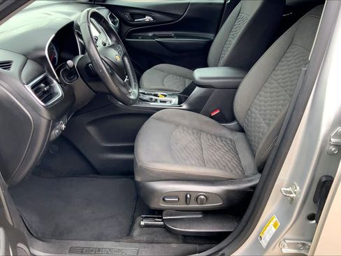 Used 2018 Chevrolet Equinox LT w/ LPO, Protection Package AWD/4WD image 8