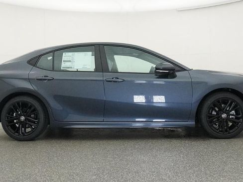 Used 2026 Toyota Camry SE FWD image 37
