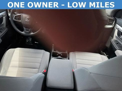 Used 2017 Honda CR-V LX image 4