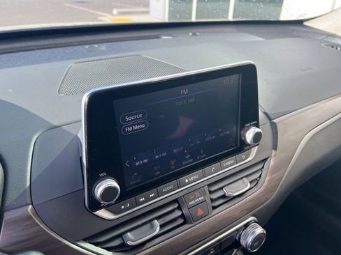 Used 2023 Nissan Altima 2.5 SV image 13