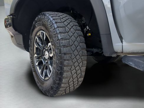 Used 2024 Chevrolet Silverado 1500 ZR2 w/ Technology Package AWD/4WD image 73