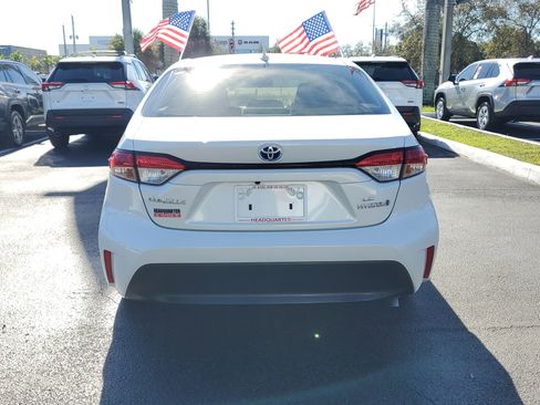 Used 2024 Toyota Corolla LE image 10