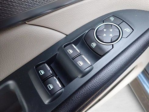 Used 2019 Ford Explorer XLT w/ Equipment Group 202A image 15