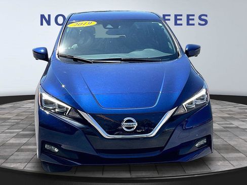 Used 2019 Nissan Leaf SL w/ SL Technology Package FWD image 2