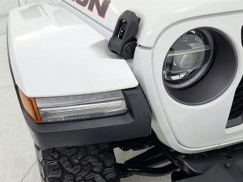 Used 2020 Jeep Gladiator Rubicon AWD/4WD image 26