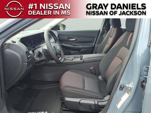 New 2026 Nissan Sentra SR w/ Floor Mat Package FWD image 22