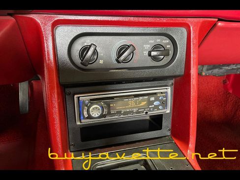 Used 1990 Ford Mustang GT RWD image 21