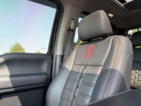 Used 2021 Ford F250 Lariat w/ Lariat Ultimate Package AWD/4WD image 24