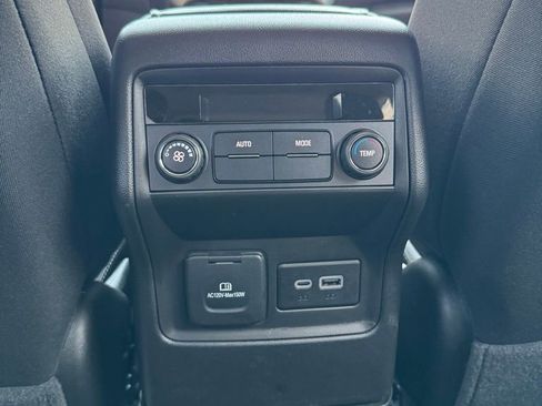 Used 2023 GMC Acadia SLE w/ Driver Convenience Package image 13