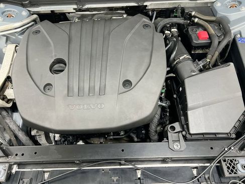 Used 2023 Volvo XC60 B5 Plus FWD image 26