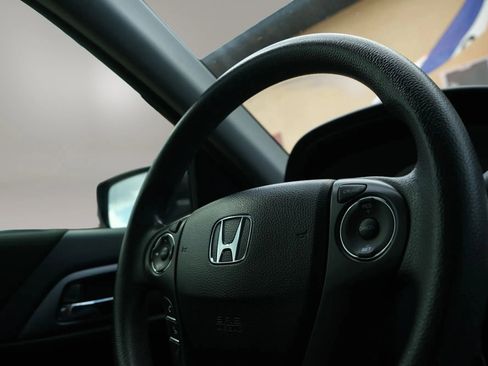 Used 2014 Honda Accord LX image 34