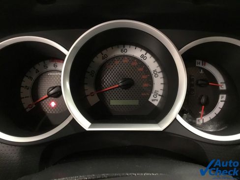 Used 2014 Toyota Tacoma 2WD Regular Cab image 42