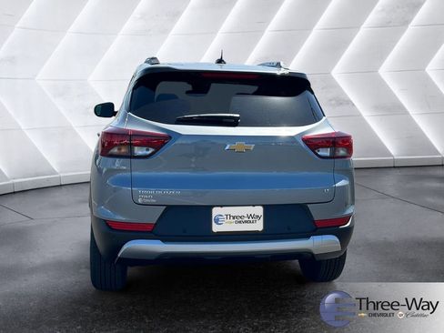 New 2026 Chevrolet TrailBlazer LT w/ LPO, Blackout Package AWD/4WD image 4