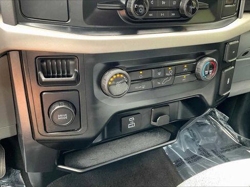 Used 2023 Ford F150 XLT image 30