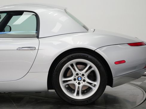 Used 2002 BMW Z8 RWD image 85