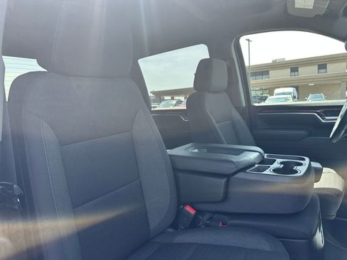 Used 2025 Chevrolet Silverado 2500 LT w/ Convenience Package AWD/4WD image 19