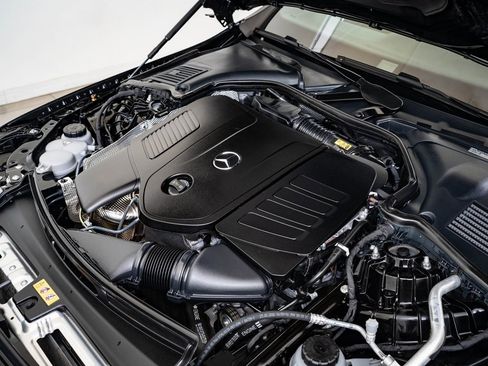 Certified 2025 Mercedes-Benz C 300 4MATIC Sedan image 35