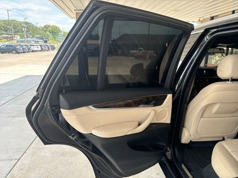 Used 2018 BMW X5 xDrive35i AWD/4WD image 18