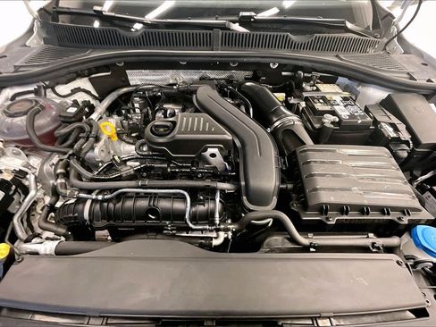 Used 2024 Volkswagen Jetta S image 9