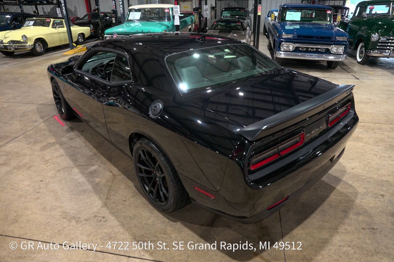 Used 2023 Dodge Challenger SRT Hellcat RWD image 16