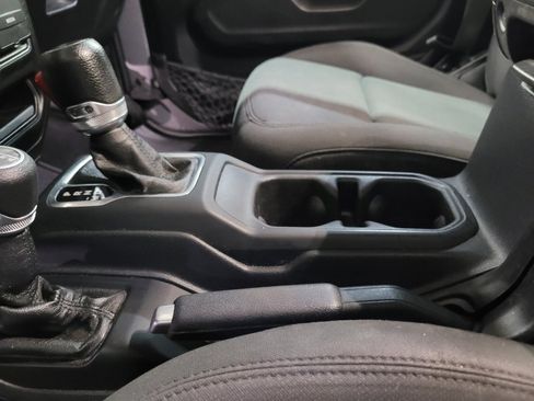 Used 2020 Jeep Wrangler Unlimited Sport S AWD/4WD image 26