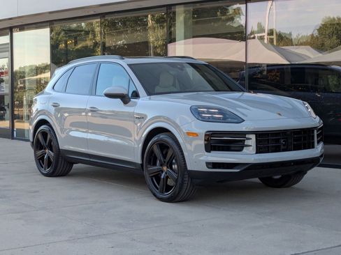 New 2026 Porsche Cayenne E-Hybrid image 7