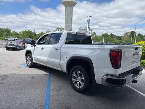 Used 2025 GMC Sierra 1500 SLT AWD/4WD image 11