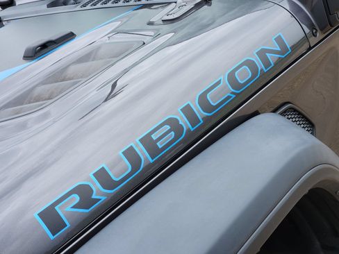 Used 2023 Jeep Wrangler Unlimited Rubicon 4xe AWD/4WD image 19