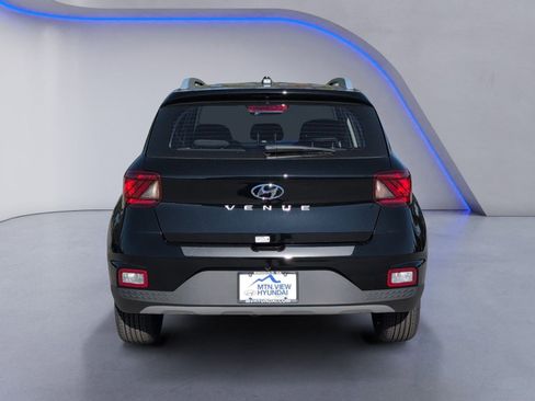 New 2026 Hyundai Venue SEL FWD image 7