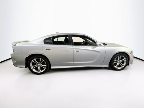 Used 2022 Dodge Charger R/T RWD image 4