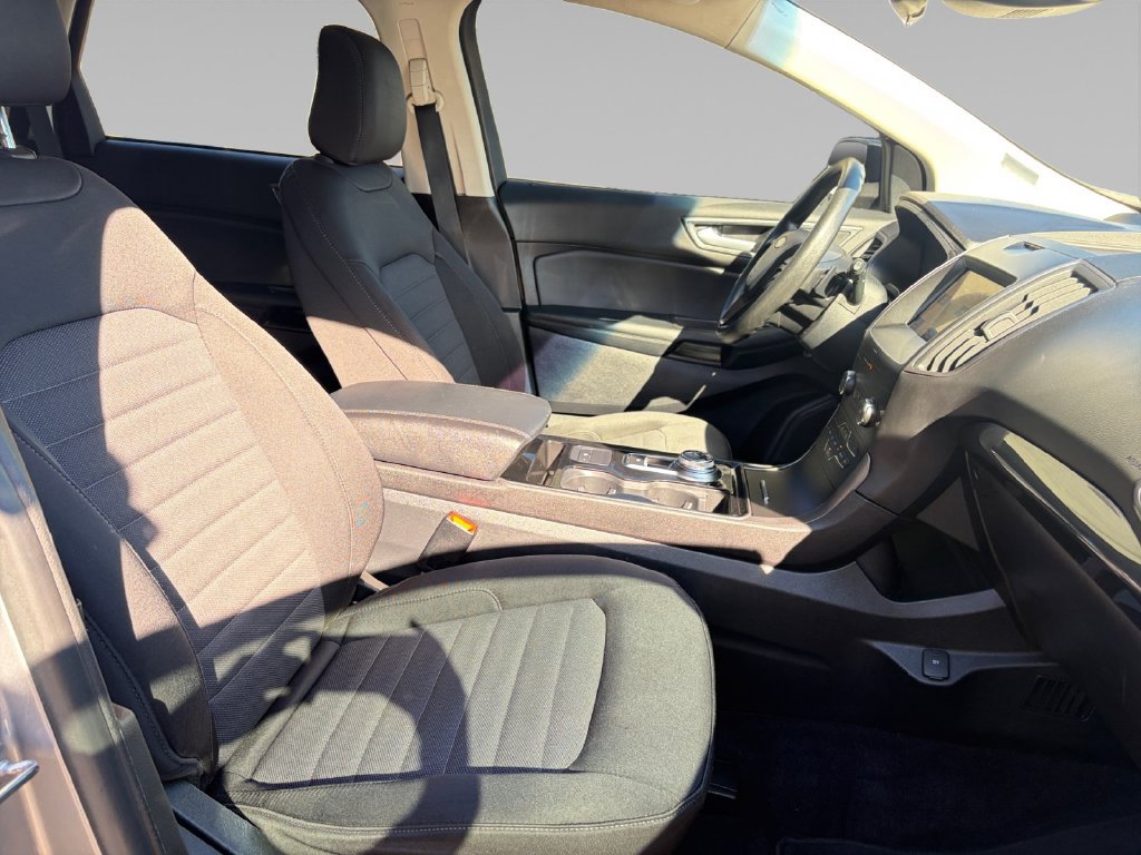 Used 2020 Ford Edge SE AWD/4WD image 16