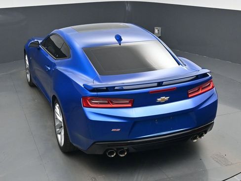 Used 2018 Chevrolet Camaro SS image 23