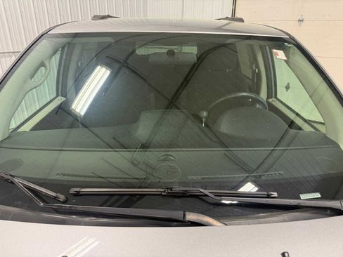 Used 2015 Dodge Grand Caravan SXT FWD image 14