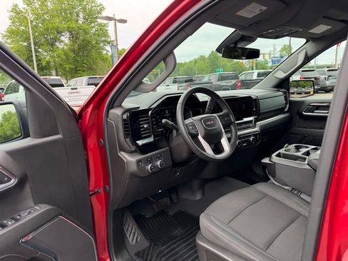 Used 2024 GMC Sierra 1500 Elevation AWD/4WD image 16