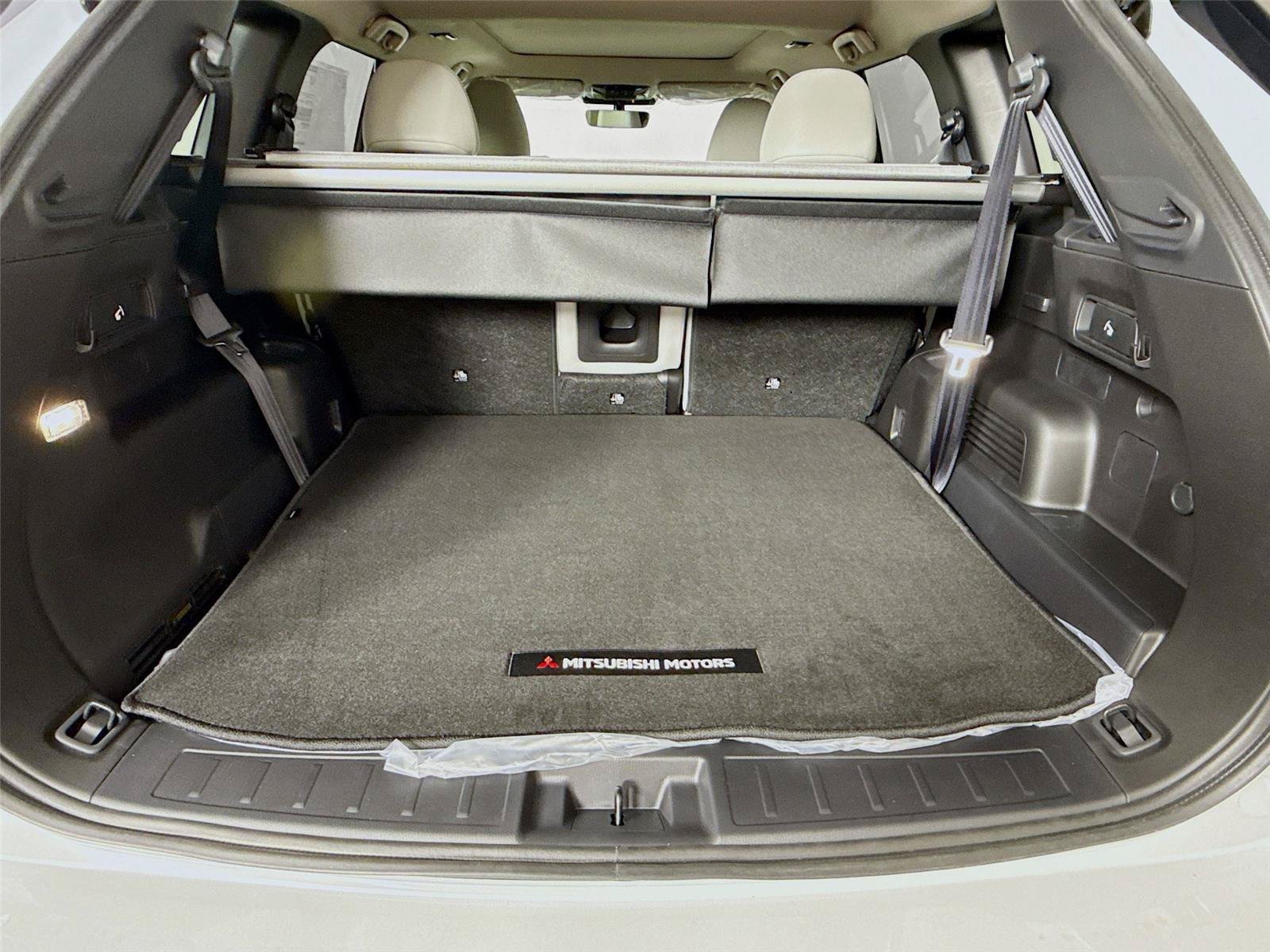 New 2026 Mitsubishi Outlander SE FWD image 24