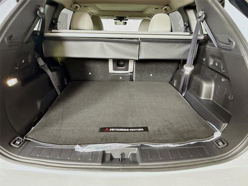 New 2026 Mitsubishi Outlander SE FWD image 24