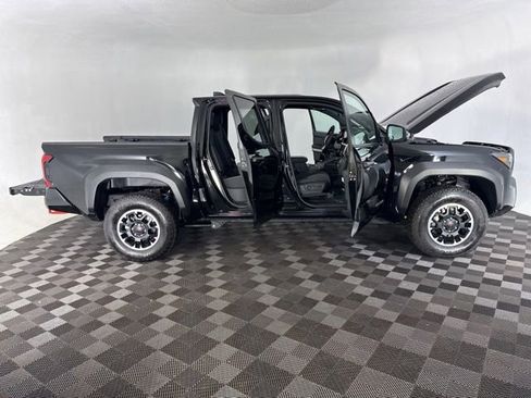 Used 2024 Toyota Tacoma TRD Off-Road w/ TRD Off Road Upgrade Package AWD/4WD image 16