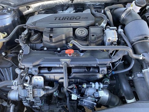 Used 2023 Kia K5 LXS image 10