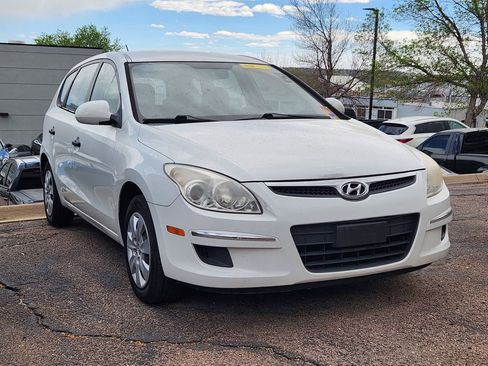 Used 2010 Hyundai Elantra GLS image 19