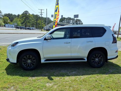 Used 2023 Lexus GX 460 Luxury w/ Sport Design Package AWD/4WD image 5