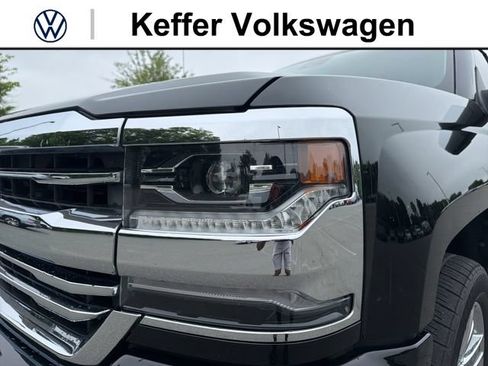 Used 2018 Chevrolet Silverado 1500 High Country AWD/4WD image 9